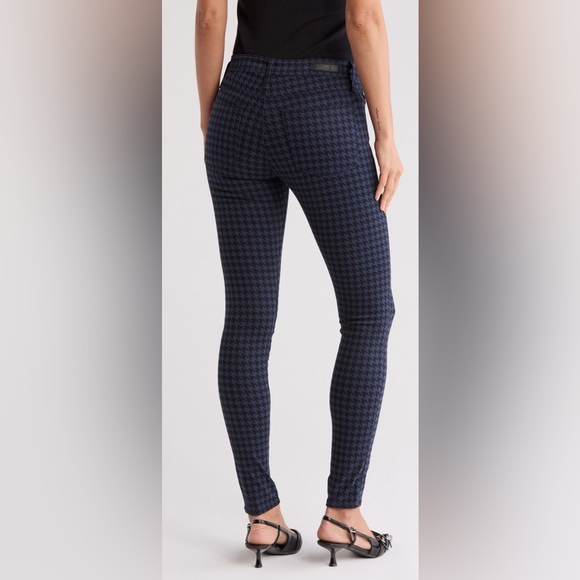 AG “Farrah” Mid-rise Skinny Jeans. Size 26 - Picture 2 of 15